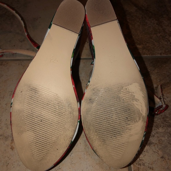 Rose Wedges - Picture 4 of 4